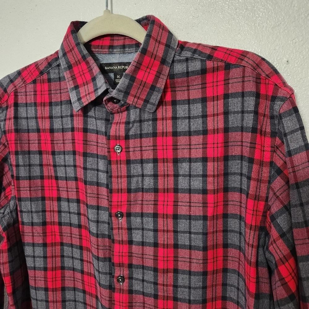Banana Republic Button Down Long Sleeve